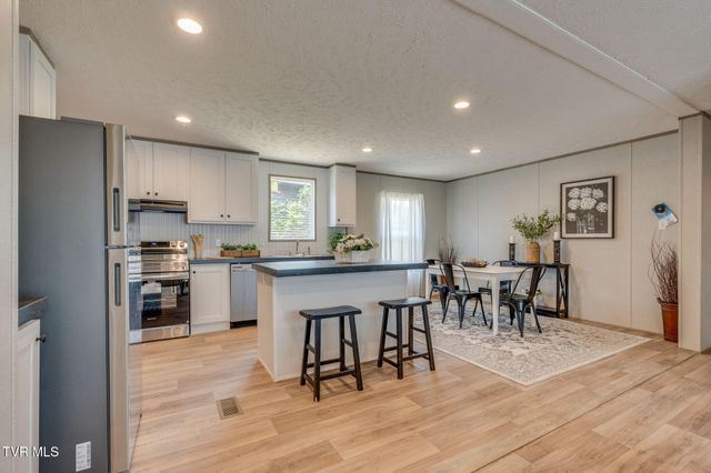 1706 Highland Street, Kingsport, TN 37664