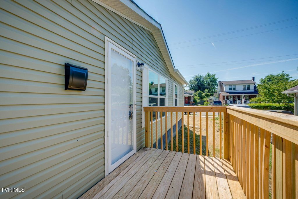1706 Highland Street, Kingsport, TN 37664