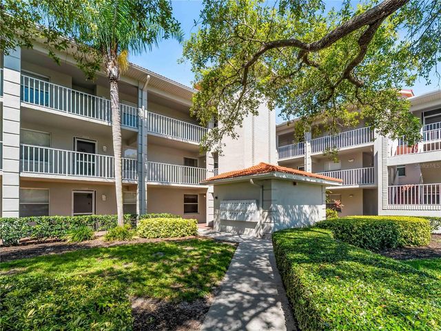 9330 CLUBSIDE CIRCLE 3207, Sarasota, FL 34238