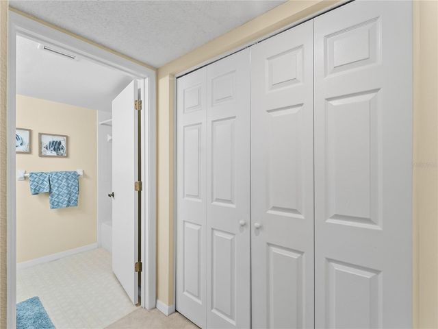 9330 CLUBSIDE CIRCLE 3207, Sarasota, FL 34238