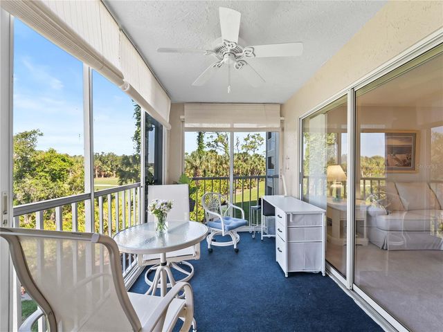 9330 CLUBSIDE CIRCLE 3207, Sarasota, FL 34238