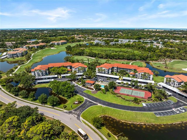9330 CLUBSIDE CIRCLE 3207, Sarasota, FL 34238