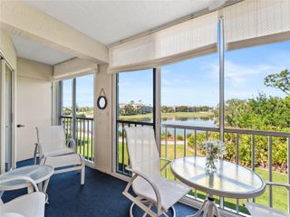 9330 CLUBSIDE CIRCLE 3207, Sarasota, FL 34238