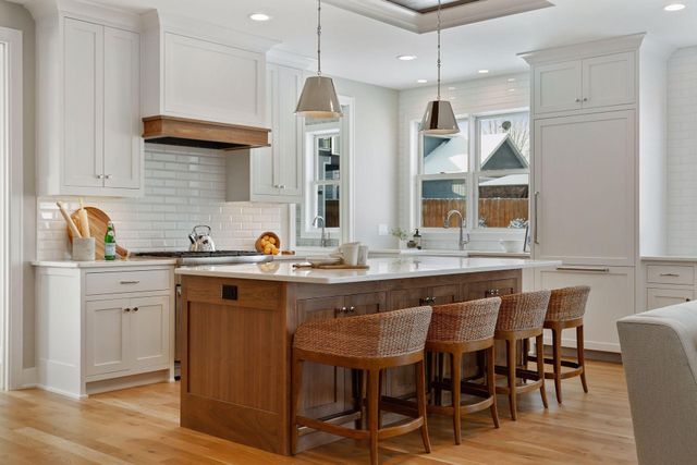 5105 Windsor Avenue, Edina, MN 55436