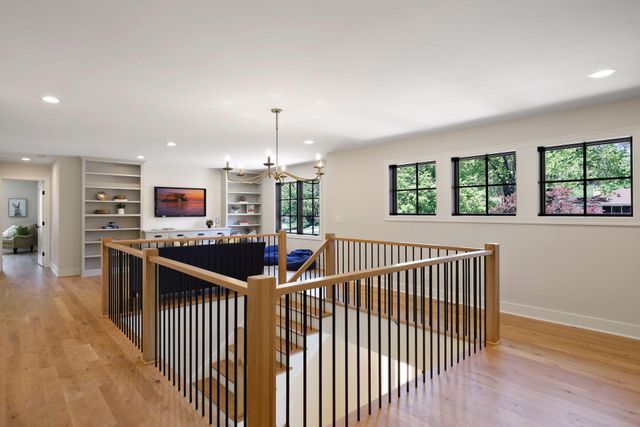 5105 Windsor Avenue, Edina, MN 55436