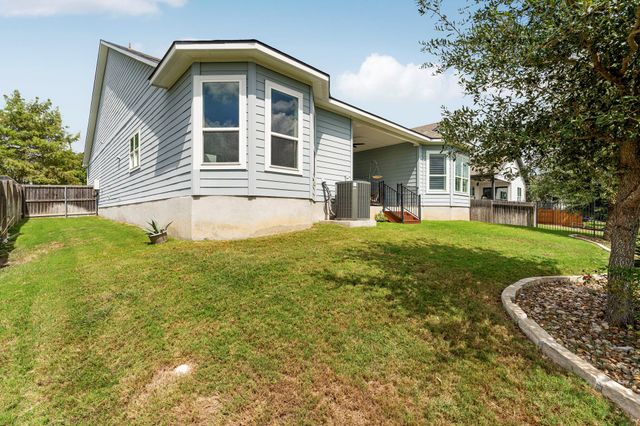520 Hazy Hills LOOP, Dripping Springs, TX 78620