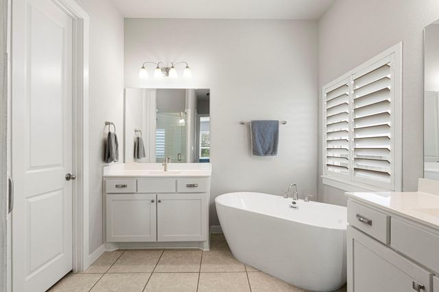 520 Hazy Hills LOOP, Dripping Springs, TX 78620