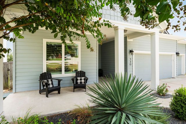 520 Hazy Hills LOOP, Dripping Springs, TX 78620