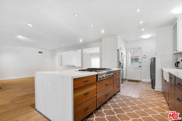 649 TUFTS Avenue, Burbank, CA 91504