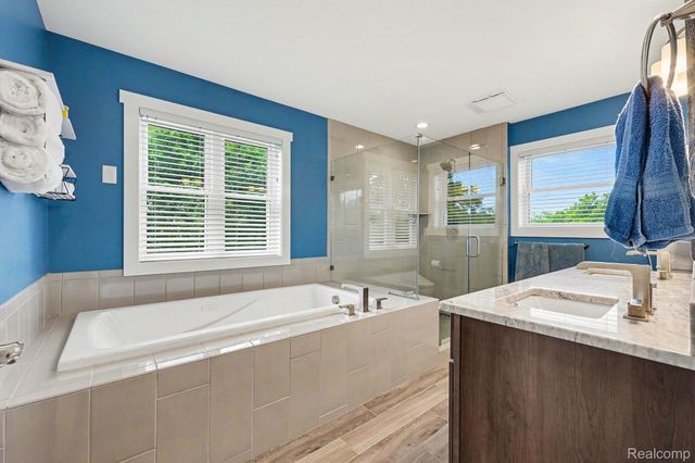 1660 Winthrop Road, Bloomfield Charter Township, MI 48302