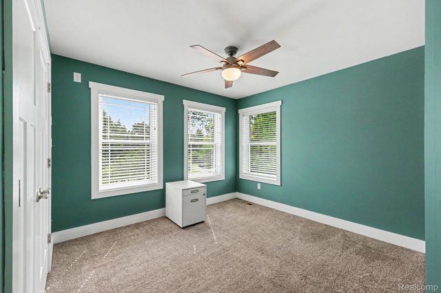 1660 Winthrop Road, Bloomfield Charter Township, MI 48302