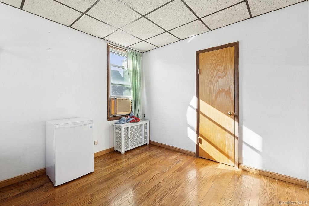 4363 160th Street, Flushing, NY 11358