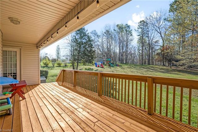 2287 Loflin Farlow Lane, Sophia, NC 27350