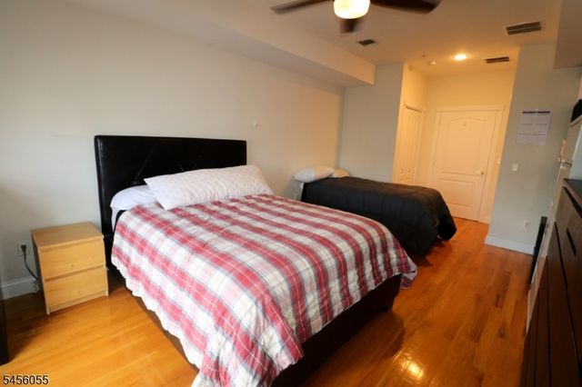 411 Chestnut St 3C, Newark City, NJ 07105