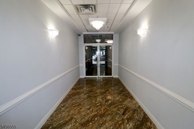 411 Chestnut St 3C, Newark City, NJ 07105