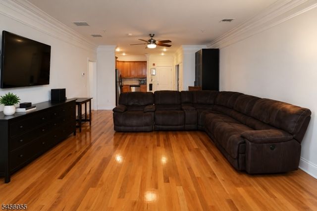 411 Chestnut St 3C, Newark City, NJ 07105