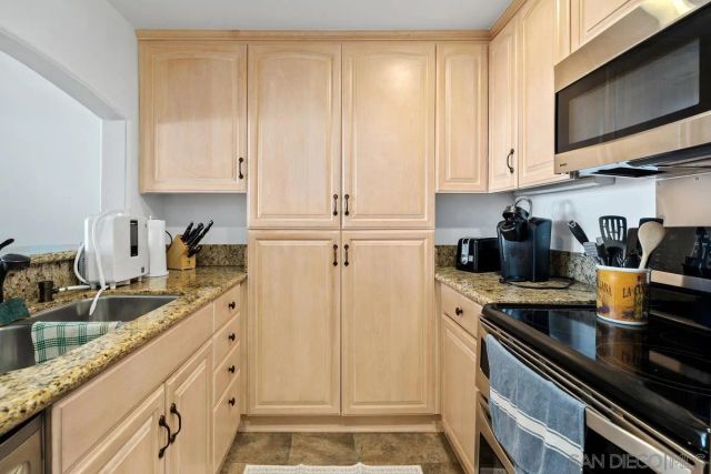 3890 Nobel Dr 1505, San Diego, CA 92122