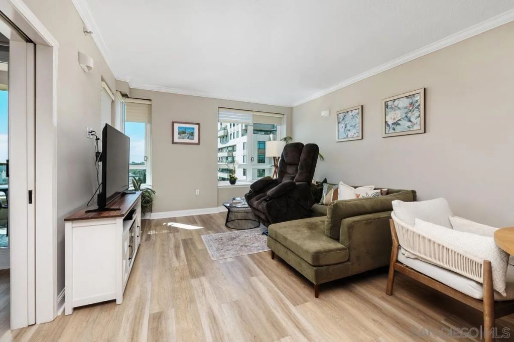 3890 Nobel Dr 1505, San Diego, CA 92122