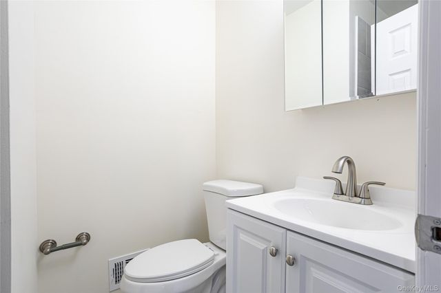 491 Ilyssa Way, Staten Island, NY 10312