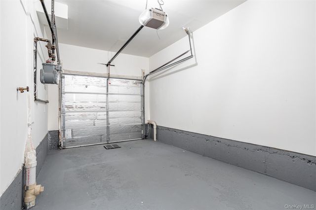 491 Ilyssa Way, Staten Island, NY 10312