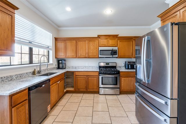 604 Hillside Circle, Little Elm, TX 75068