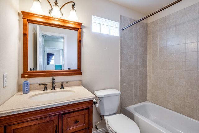 604 Hillside Circle, Little Elm, TX 75068