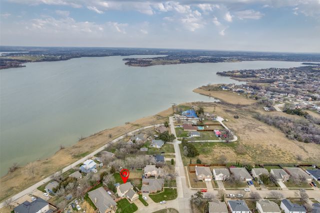 604 Hillside Circle, Little Elm, TX 75068