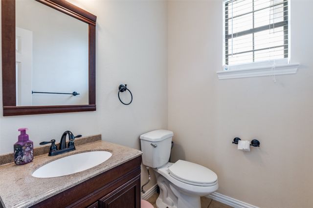 604 Hillside Circle, Little Elm, TX 75068