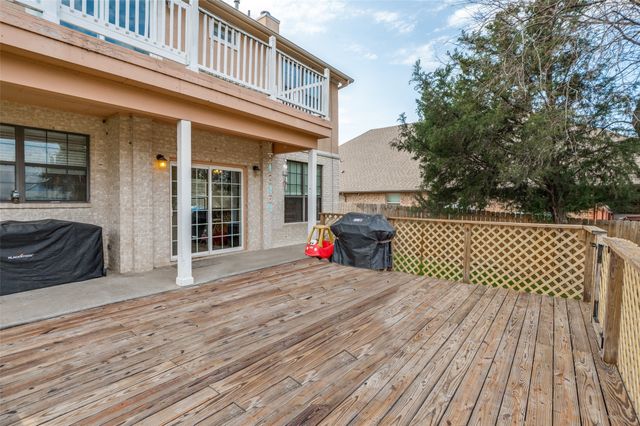 604 Hillside Circle, Little Elm, TX 75068