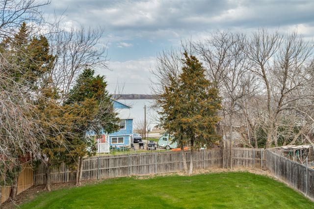 604 Hillside Circle, Little Elm, TX 75068