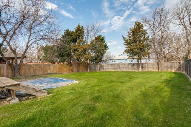 604 Hillside Circle, Little Elm, TX 75068