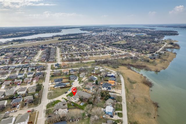 604 Hillside Circle, Little Elm, TX 75068