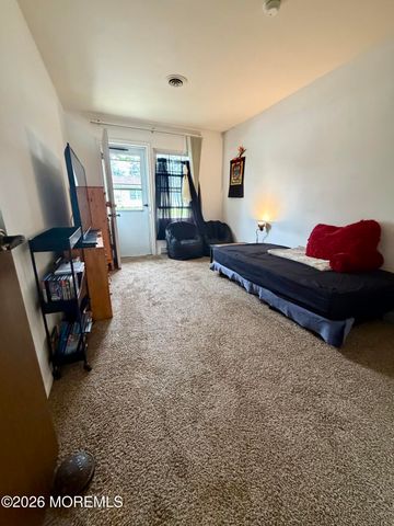 18 Yorkshire Court B, Manchester, NJ 08759