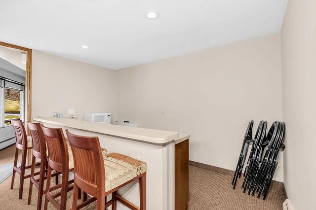 7501 W 101st Street 320, Bloomington, MN 55438