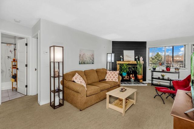 7501 W 101st Street 320, Bloomington, MN 55438