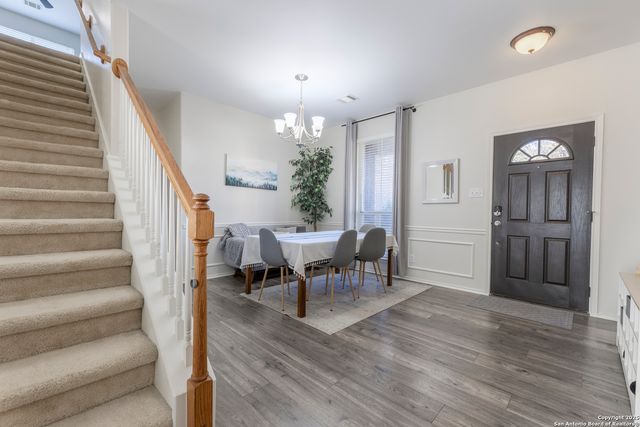 9026 Hilltop Crossing, San Antonio, TX 78251