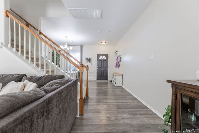 9026 Hilltop Crossing, San Antonio, TX 78251