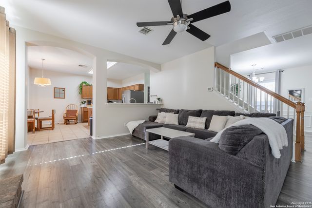 9026 Hilltop Crossing, San Antonio, TX 78251