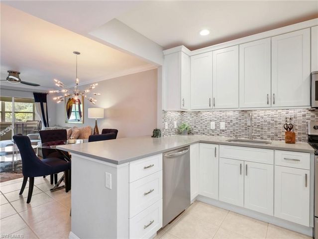 750 Mooring Line DR 203, Naples, FL 34102