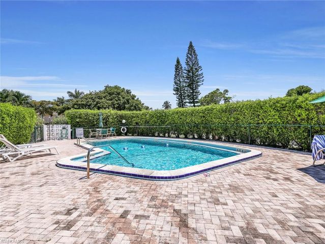 750 Mooring Line DR 203, Naples, FL 34102