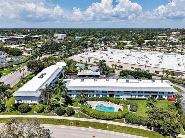 750 Mooring Line DR 203, Naples, FL 34102