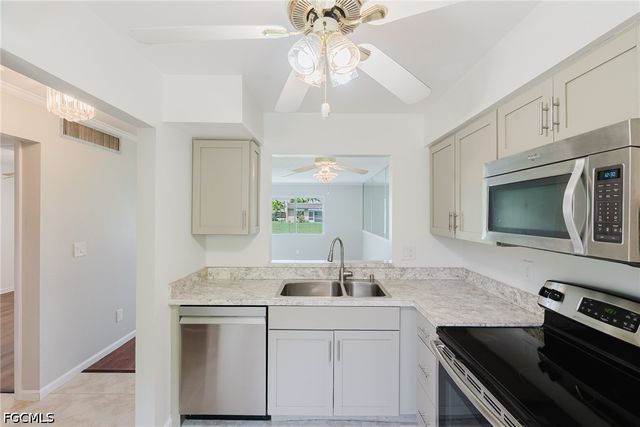6300 S Pointe BLVD 327, Fort Myers, FL 33919