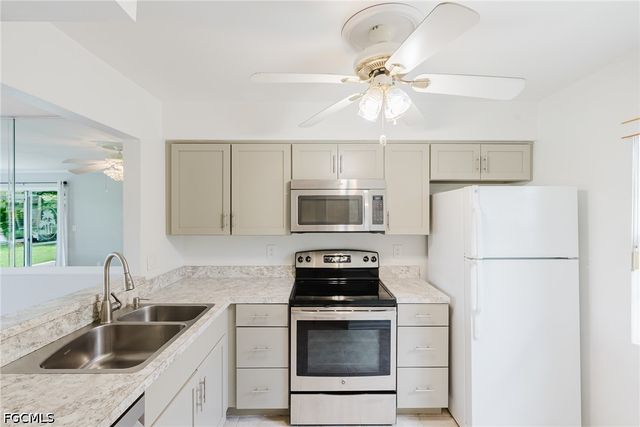 6300 S Pointe BLVD 327, Fort Myers, FL 33919