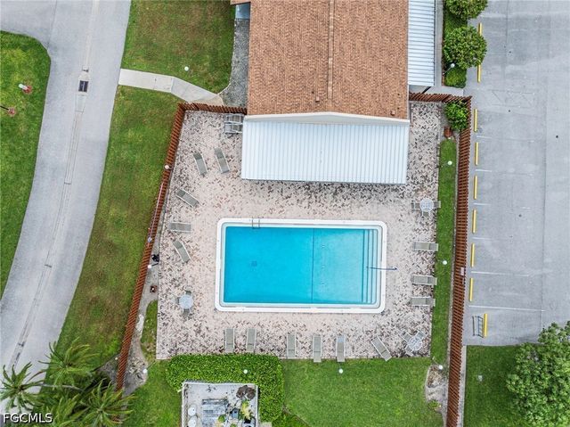 6300 S Pointe BLVD 327, Fort Myers, FL 33919