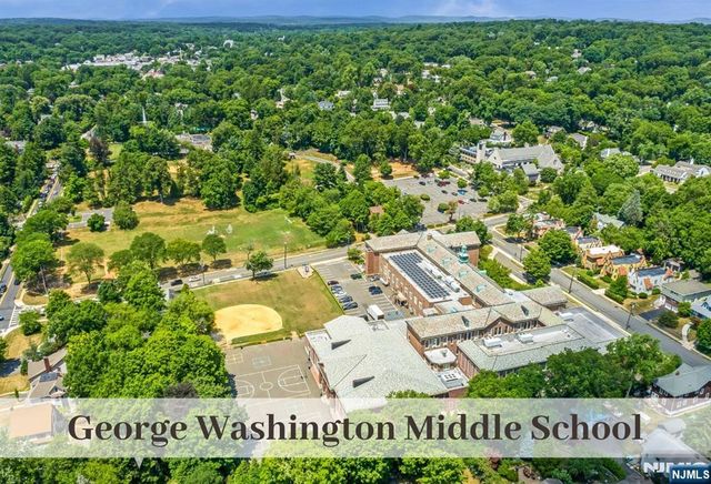208 N Walnut Street, Ridgewood, NJ 07450