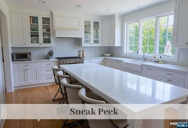 208 N Walnut Street, Ridgewood, NJ 07450