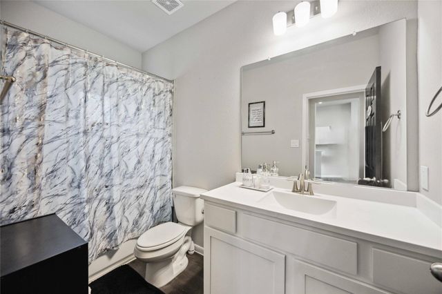 2413 Sequoia Grove Drive, Rosharon, TX 77583