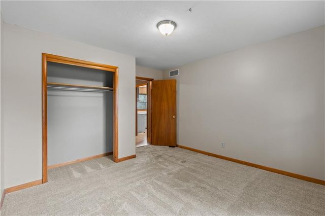 17029 Springdale Road, Leavenworth, KS 66048