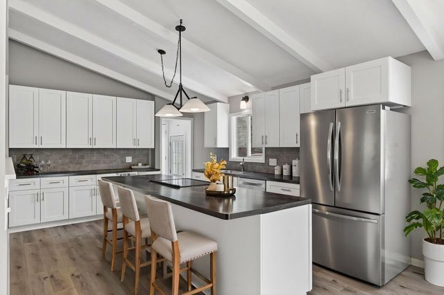 2702 Erin Lane NE, Rochester, MN 55906