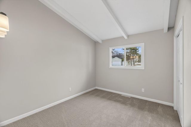 2702 Erin Lane NE, Rochester, MN 55906